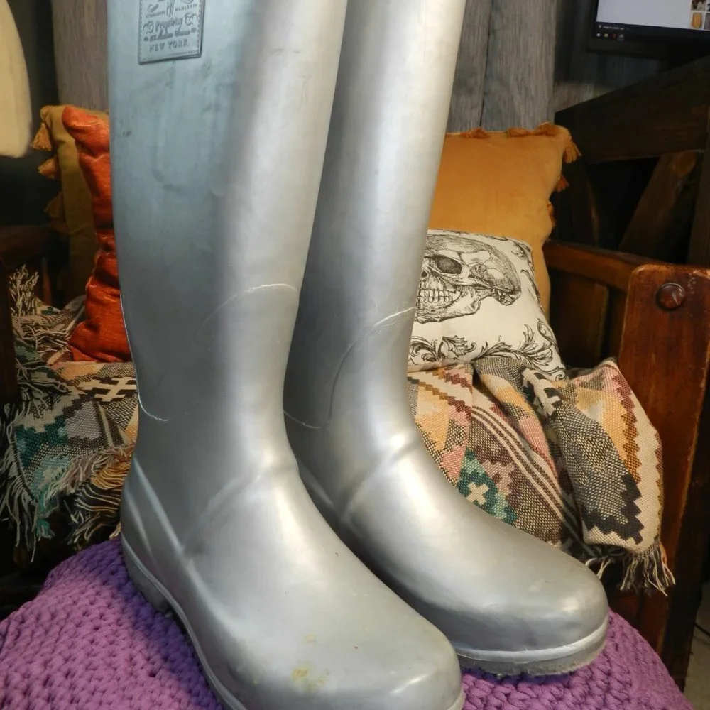 Ralph Lauren Girls Silver Distressed Slip On Knee High Rubber Water Boots Size 4